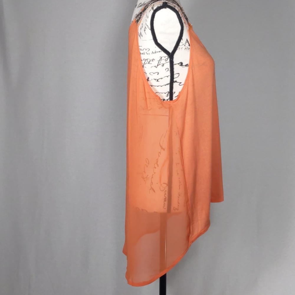 Guess - Picture 2 of 6